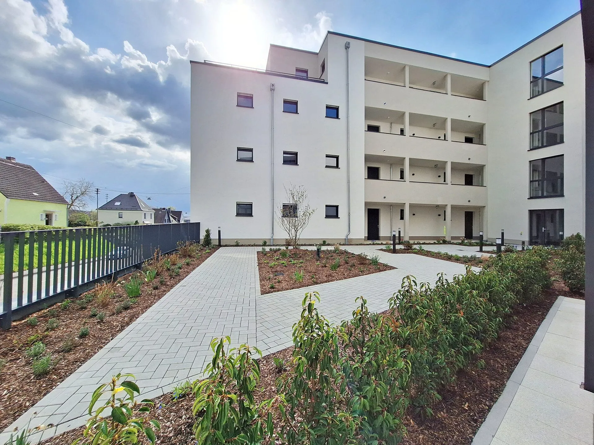 Immobilienangebot - Altenkirchen - Alle - *ERSTBEZUG* Seniorengerechte 2-3 Zimmerwohnungen mit Terrasse bzw. Balkon, Aufzug, Keller und Tiefgarage!