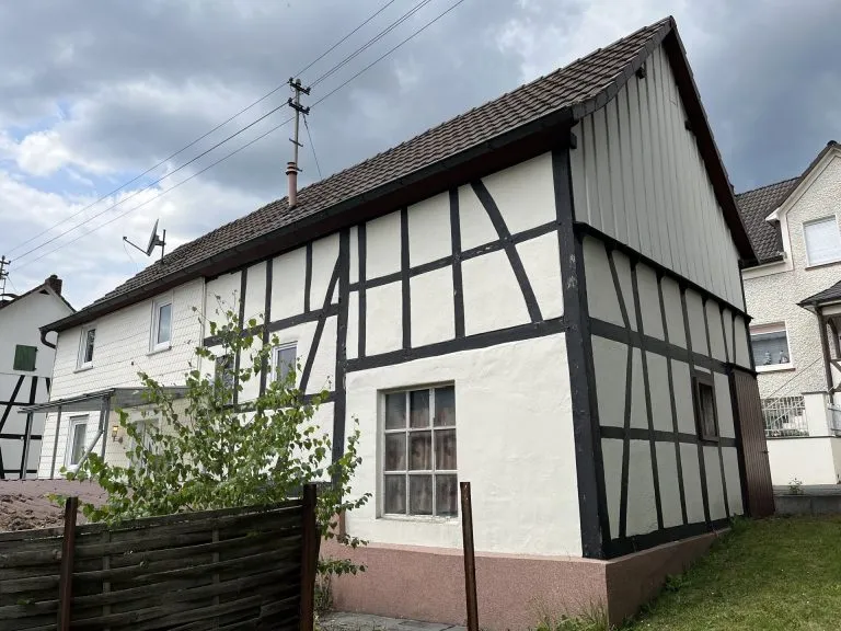 Immobilienangebot - Hamm VG - Alle - Solides Einfamilienhaus mit Gestaltungsspielraum in ruhiger Ortsrandlage!