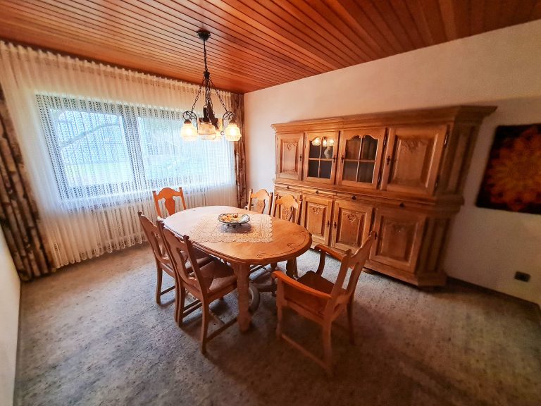 Immobilienangebot - Sinzig - Alle - Sehr gepflegtes Architektenhaus (ELW möglich) in bevorzugter Wohnlage von Sinzig!
