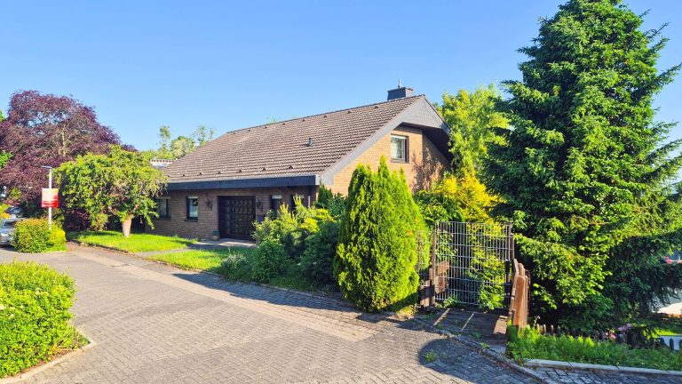 Immobilienangebot - Sinzig - Alle - Sehr gepflegtes Architektenhaus (ELW möglich) in bevorzugter Wohnlage von Sinzig!
