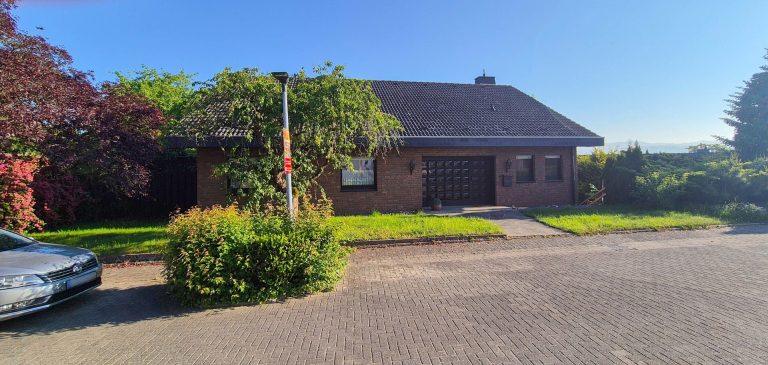 Immobilienangebot - Sinzig - Alle - Sehr gepflegtes Architektenhaus (ELW möglich) in bevorzugter Wohnlage von Sinzig!