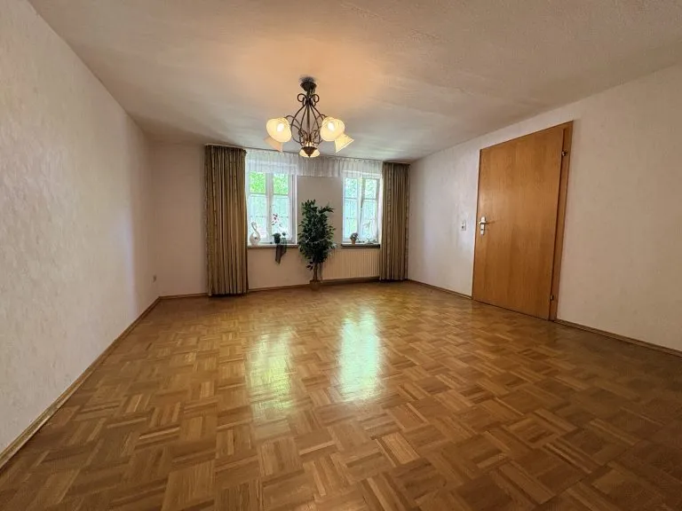 Immobilienangebot - Wissen - Alle - ***PREISREDUZIERUNG***
Historisches Ein-/Zweifamilienhaus in Zentrumslage von Wissen!