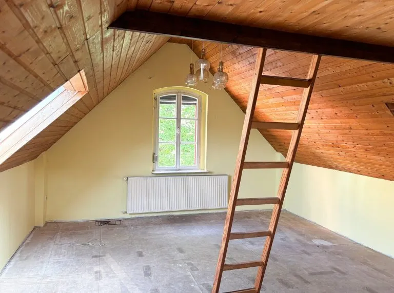 Immobilienangebot - Wissen - Alle - ***PREISREDUZIERUNG***
Historisches Ein-/Zweifamilienhaus in Zentrumslage von Wissen!