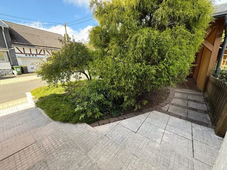 Immobilienangebot - Zinhain - Alle - Traumhafter Ausblick, stadtnahe Lage: Einfamilienhaus für Paare & Kleinfamilien!