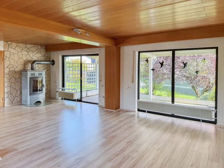 Immobilienangebot - Zinhain - Alle - Traumhafter Ausblick, stadtnahe Lage: Einfamilienhaus für Paare & Kleinfamilien!