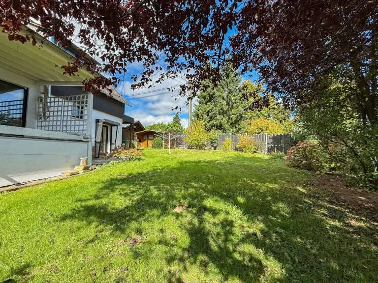 Immobilienangebot - Zinhain - Alle - Traumhafter Ausblick, stadtnahe Lage: Einfamilienhaus für Paare & Kleinfamilien!