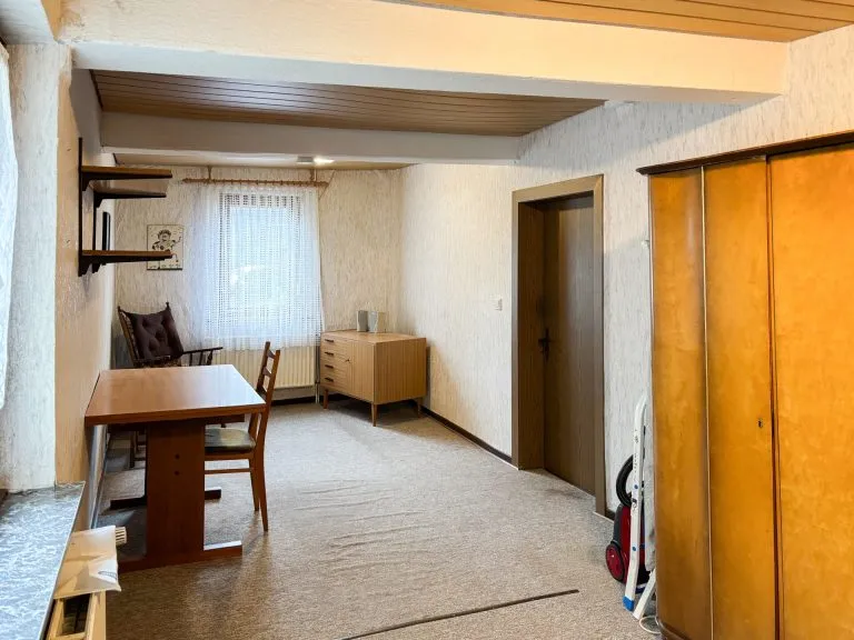 Immobilienangebot - Hamm/Sieg - Alle - ***RESERVIERT*** Renovierungsbedürftiges, denkmalgeschütztes Zweifamilienhaus mit Garten im Zentrum von Hamm!