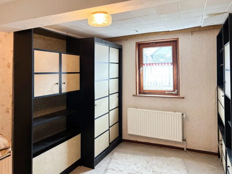 Immobilienangebot - Hamm/Sieg - Alle - ***RESERVIERT*** Renovierungsbedürftiges, denkmalgeschütztes Zweifamilienhaus mit Garten im Zentrum von Hamm!