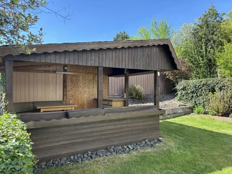 Immobilienangebot - Hamm/Sieg - Alle - ***RESERVIERT*** Renovierungsbedürftiges, denkmalgeschütztes Zweifamilienhaus mit Garten im Zentrum von Hamm!