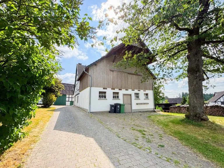 Immobilienangebot - Morsbach / Steimelhagen - Alle - Ehemaliges Bauernhaus in ruhiger Lage von Morsbach!