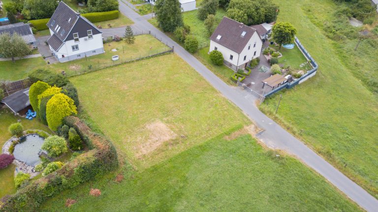 Immobilienangebot - Windeck / Eulenbruch - Alle - *REDUZIERT* Attraktives Baugrundstück in familienfreundlicher Wohnlage von Windeck / Eulenbruch!