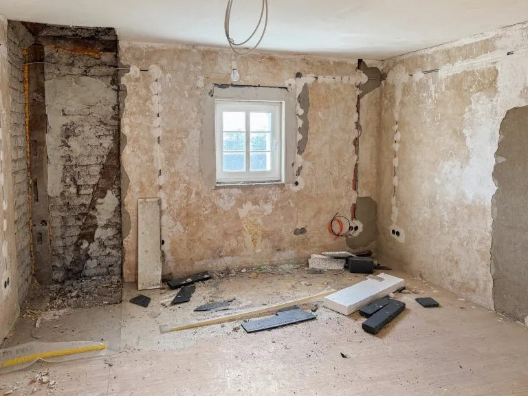 Immobilienangebot - Giesenhausen - Alle - Attraktives Handwerkerobjekt: MFH-Optionen, Ausbau- und Renditepotenzial!