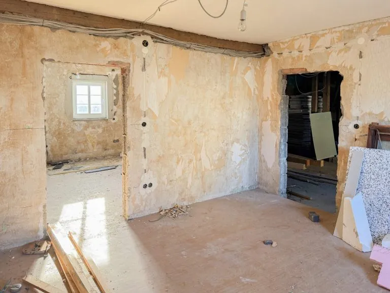 Immobilienangebot - Giesenhausen - Alle - Attraktives Handwerkerobjekt: MFH-Optionen, Ausbau- und Renditepotenzial!