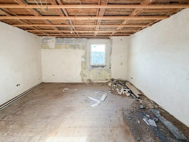 Immobilienangebot - Giesenhausen - Alle - Attraktives Handwerkerobjekt: MFH-Optionen, Ausbau- und Renditepotenzial!