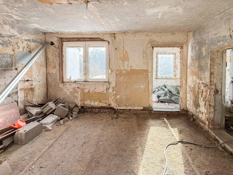 Immobilienangebot - Giesenhausen - Alle - Attraktives Handwerkerobjekt: MFH-Optionen, Ausbau- und Renditepotenzial!