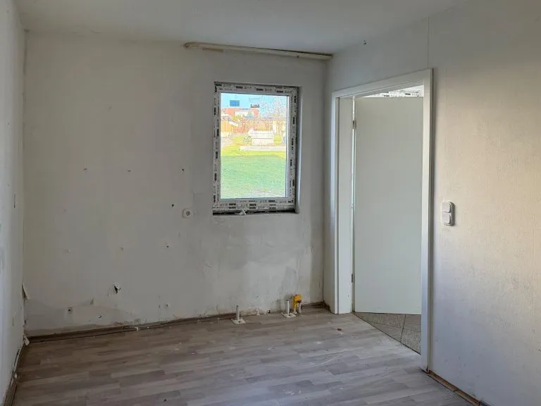 Immobilienangebot - Giesenhausen - Alle - Attraktives Handwerkerobjekt: MFH-Optionen, Ausbau- und Renditepotenzial!