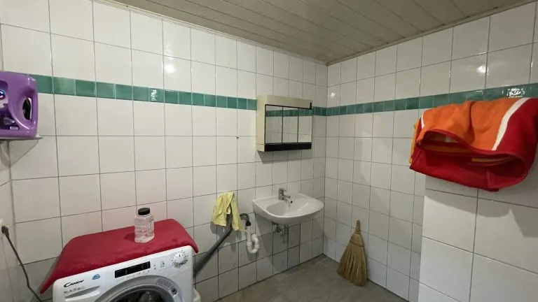 Immobilienangebot - Hennef - Alle - **RESERVIERT** Zukunftssicheres Zweifamilienhaus (B) mit PV-Anlage & vielseitiger Nutzfläche im Souterrain!