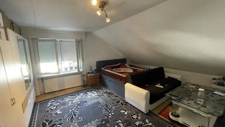 Immobilienangebot - Hennef - Alle - **RESERVIERT** Zukunftssicheres Zweifamilienhaus (B) mit PV-Anlage & vielseitiger Nutzfläche im Souterrain!