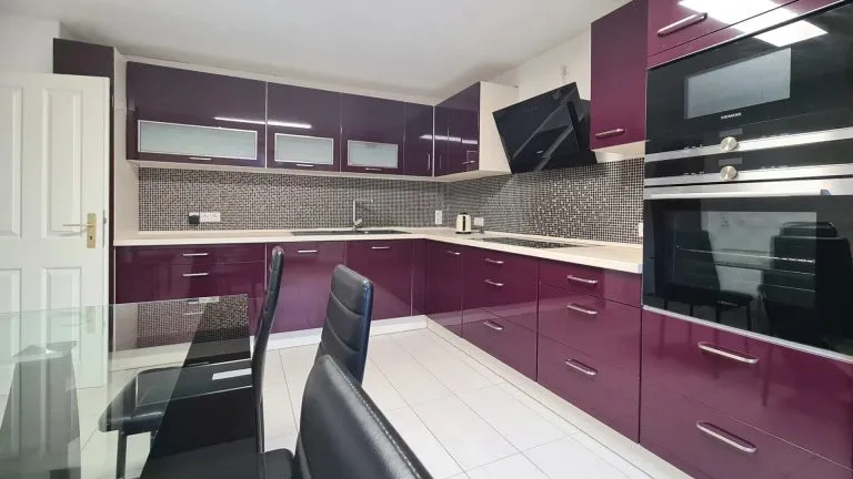 Immobilienangebot - Hennef - Alle - **RESERVIERT** Zukunftssicheres Zweifamilienhaus (B) mit PV-Anlage & vielseitiger Nutzfläche im Souterrain!