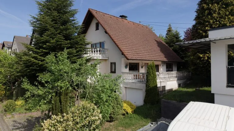 Immobilienangebot - Seck - Alle - Individuelles 8 Zimmer Wohnhaus in ruhiger Lage mit Garten für die große Familie!