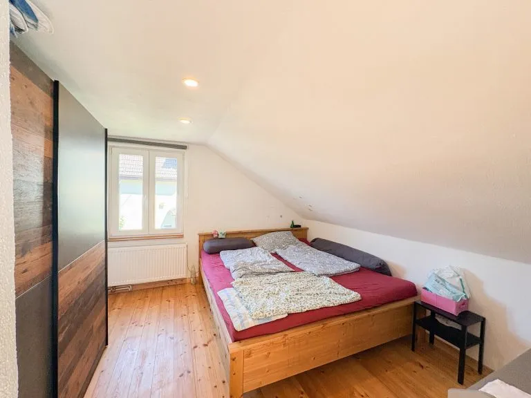Immobilienangebot - Wissen - Alle - Modernisiertes Einfamilienhaus mit Garten und Garage in guter Zentrumslage!