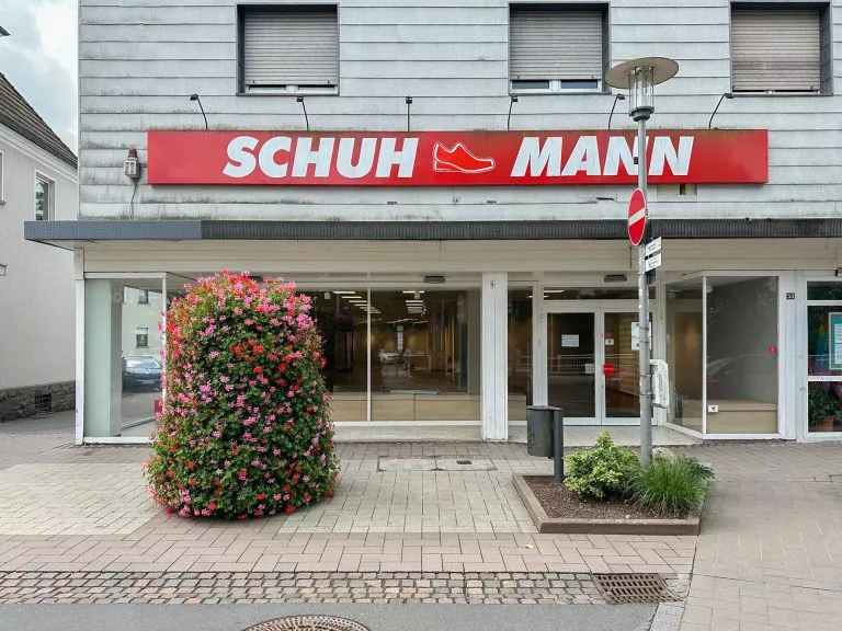 Immobilienangebot - Altenkirchen - Alle - Große Gewerbefläche an der Altenkirchener-Fußgängerzone zu vermieten!