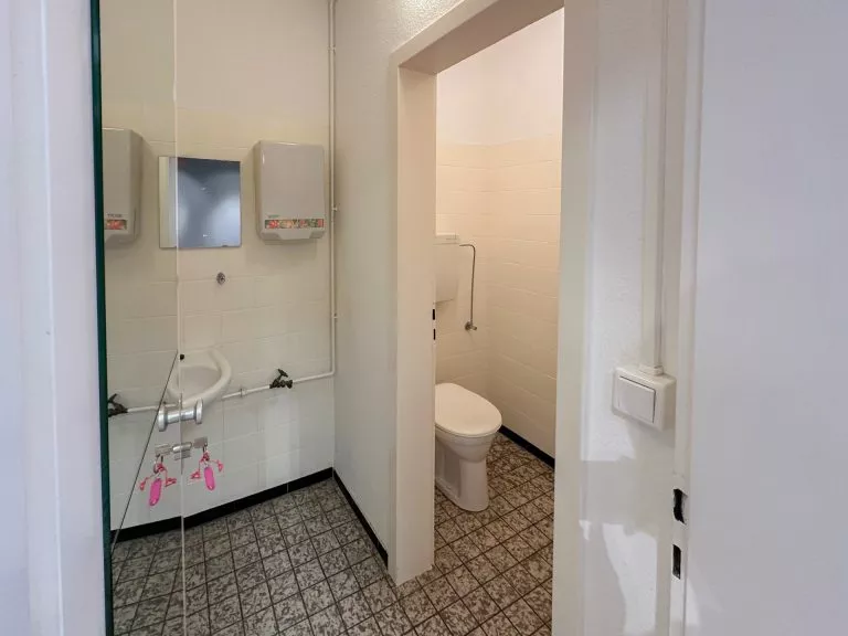 Immobilienangebot - Altenkirchen - Alle - Große Gewerbefläche an der Altenkirchener-Fußgängerzone zu vermieten!