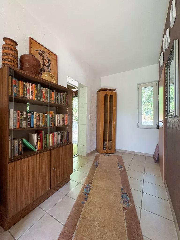 Immobilienangebot - Daaden - Alle - Traum für Schrauber und Sammler: Einfamilienhaus mit ELW, Werkstatt und Platz für mehrere Autos/Wohnmobile!