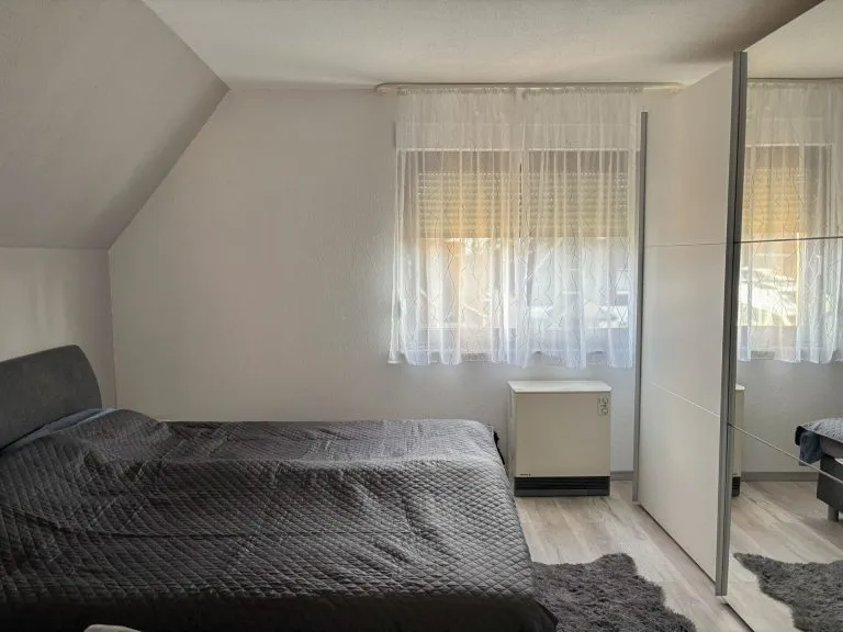 Immobilienangebot - Wissen VG - Alle - Charmantes Einfamilienhaus mit Garten und Stellplätzen nahe Wissen!