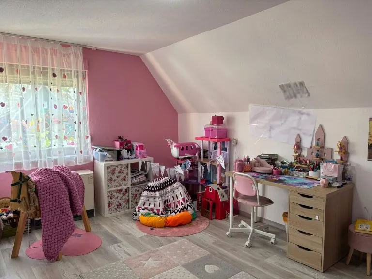 Immobilienangebot - Wissen VG - Alle - Charmantes Einfamilienhaus mit Garten und Stellplätzen nahe Wissen!