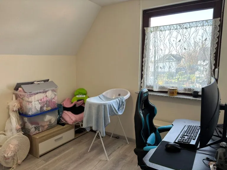 Immobilienangebot - Wissen VG - Alle - Charmantes Einfamilienhaus mit Garten und Stellplätzen nahe Wissen!