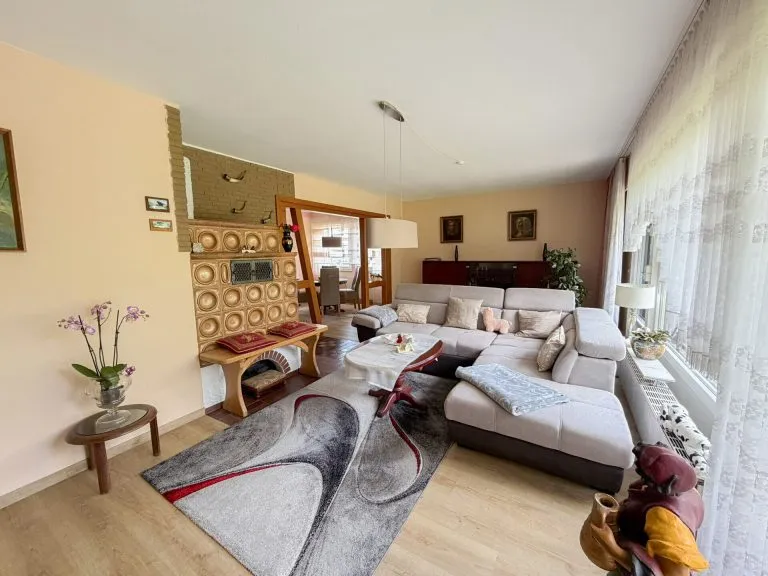 Immobilienangebot - Wissen - Alle - *RESERVIERT*Gepflegtes Ein-/Zweifamilienhaus mit Garten in zentraler Lage von Wissen!