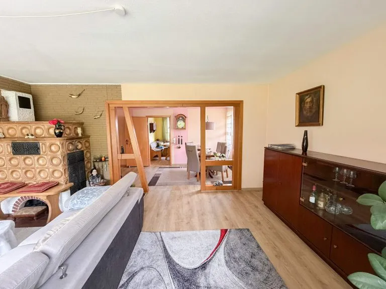 Immobilienangebot - Wissen - Alle - *RESERVIERT*Gepflegtes Ein-/Zweifamilienhaus mit Garten in zentraler Lage von Wissen!
