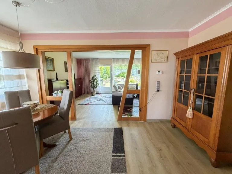 Immobilienangebot - Wissen - Alle - *RESERVIERT*Gepflegtes Ein-/Zweifamilienhaus mit Garten in zentraler Lage von Wissen!