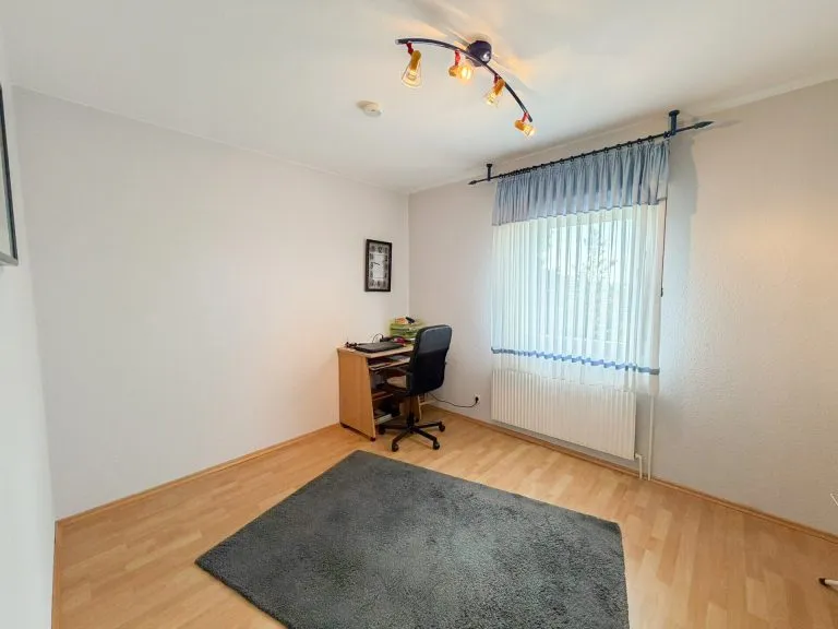 Immobilienangebot - Wissen - Alle - *RESERVIERT*Gepflegtes Ein-/Zweifamilienhaus mit Garten in zentraler Lage von Wissen!