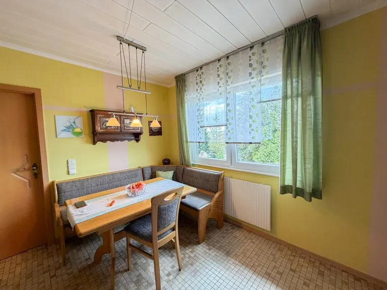Immobilienangebot - Wissen - Alle - *RESERVIERT*Gepflegtes Ein-/Zweifamilienhaus mit Garten in zentraler Lage von Wissen!