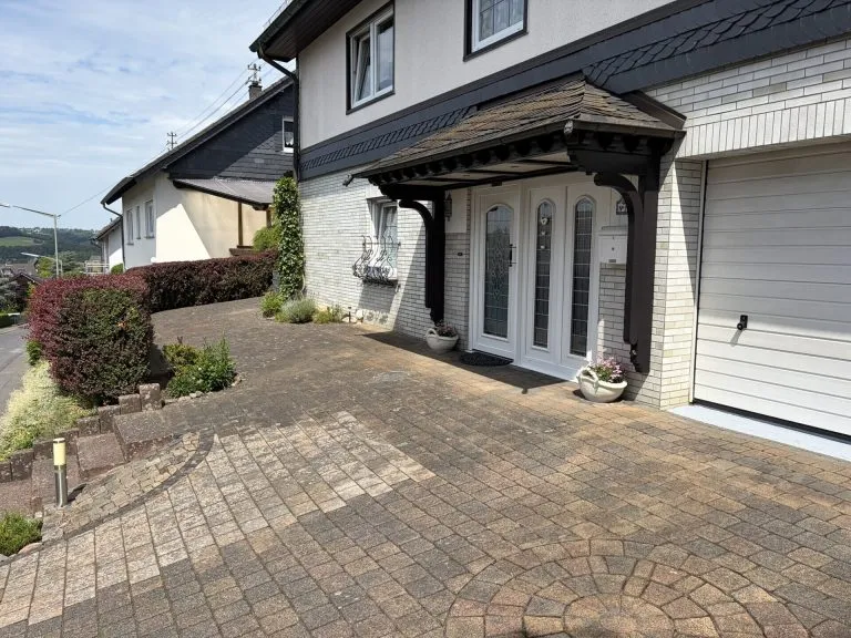 Immobilienangebot - Wissen - Alle - *RESERVIERT*Gepflegtes Ein-/Zweifamilienhaus mit Garten in zentraler Lage von Wissen!