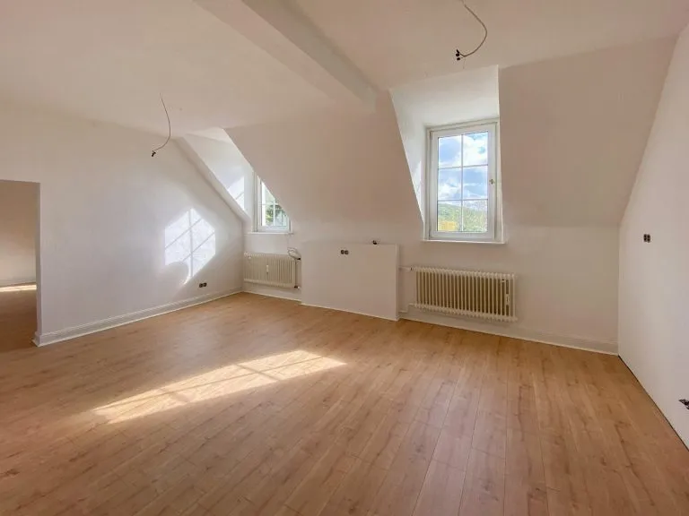 Immobilienangebot - Morsbach - Alle - Wohnen zur Miete in einer Burg?
4-Zimmer Wohnung in der Burg Volperhausen!