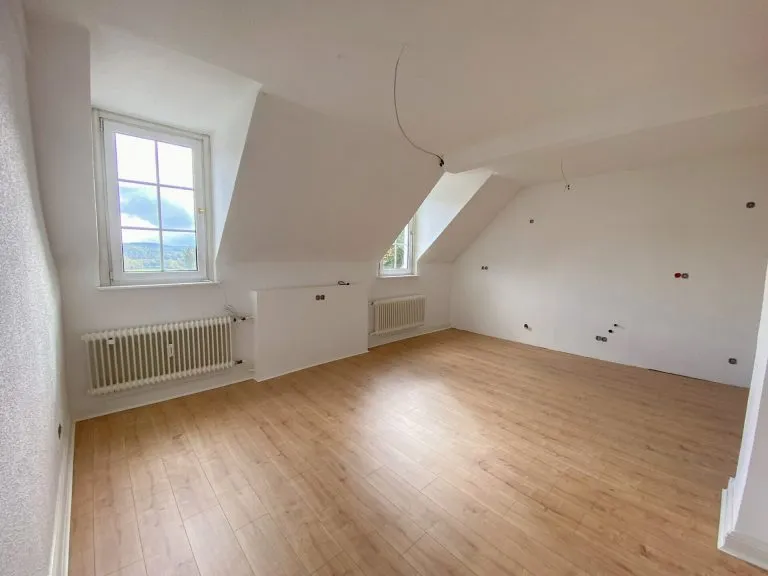 Immobilienangebot - Morsbach - Alle - Wohnen zur Miete in einer Burg?
4-Zimmer Wohnung in der Burg Volperhausen!