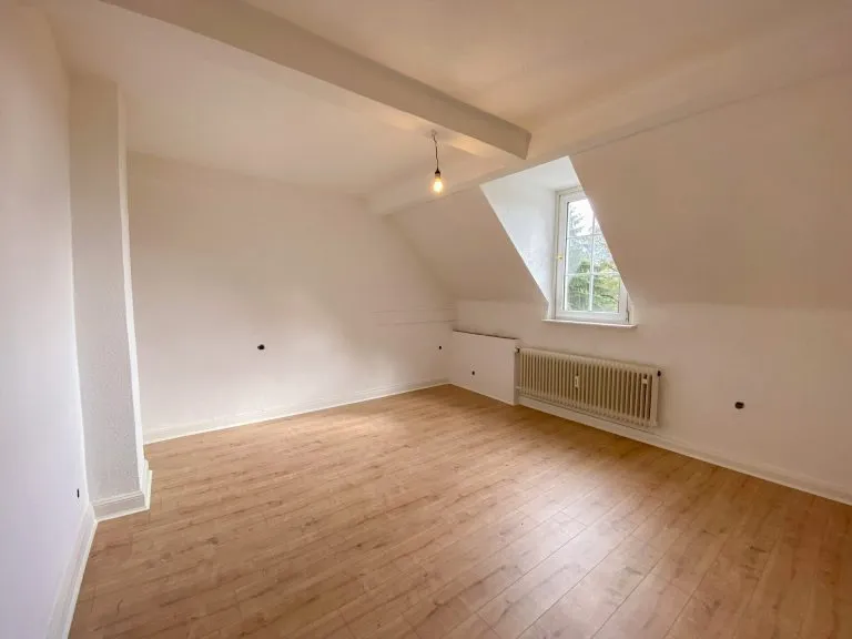 Immobilienangebot - Morsbach - Alle - Wohnen zur Miete in einer Burg?
4-Zimmer Wohnung in der Burg Volperhausen!