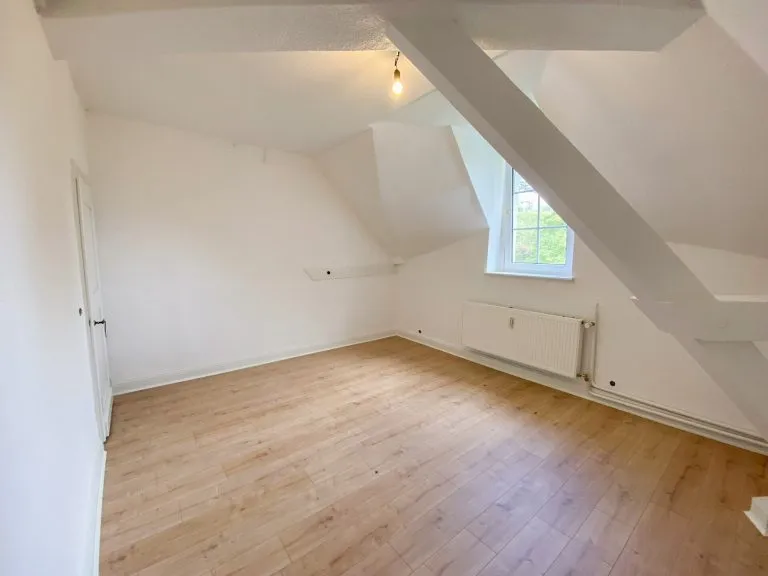 Immobilienangebot - Morsbach - Alle - Wohnen zur Miete in einer Burg?
4-Zimmer Wohnung in der Burg Volperhausen!