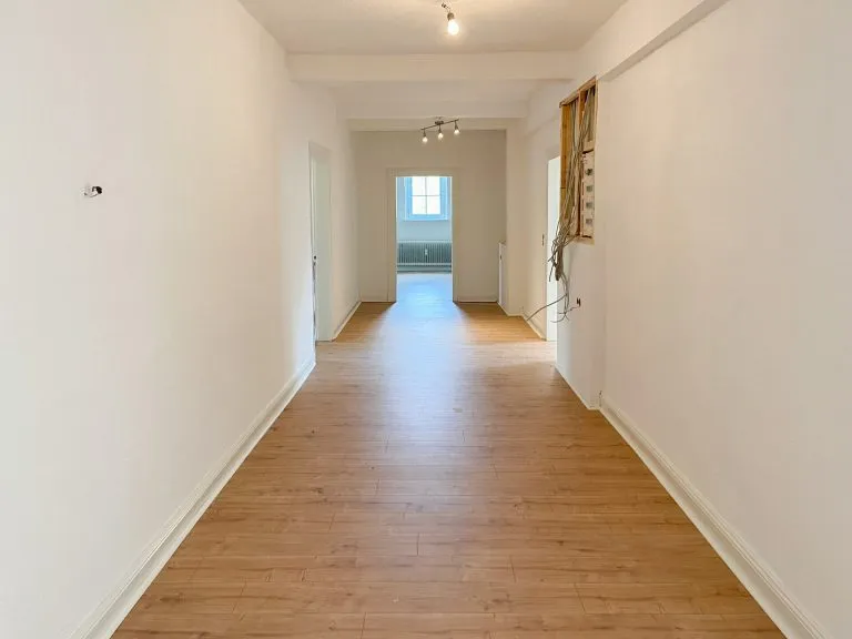 Immobilienangebot - Morsbach - Alle - Wohnen zur Miete in einer Burg?
4-Zimmer Wohnung in der Burg Volperhausen!