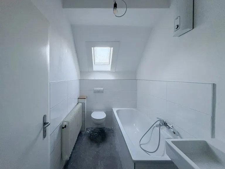 Immobilienangebot - Morsbach - Alle - Wohnen zur Miete in einer Burg?
4-Zimmer Wohnung in der Burg Volperhausen!