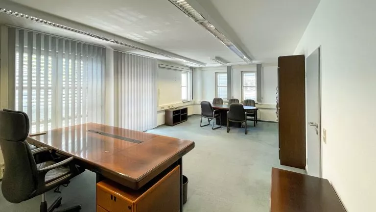 Immobilienangebot - Rengsdorf - Alle - Repräsentative Büroetage in zentraler Lage von Rengsdorf zu vermieten!