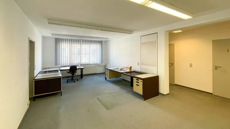 Immobilienangebot - Rengsdorf - Alle - Repräsentative Büroetage in zentraler Lage von Rengsdorf zu vermieten!