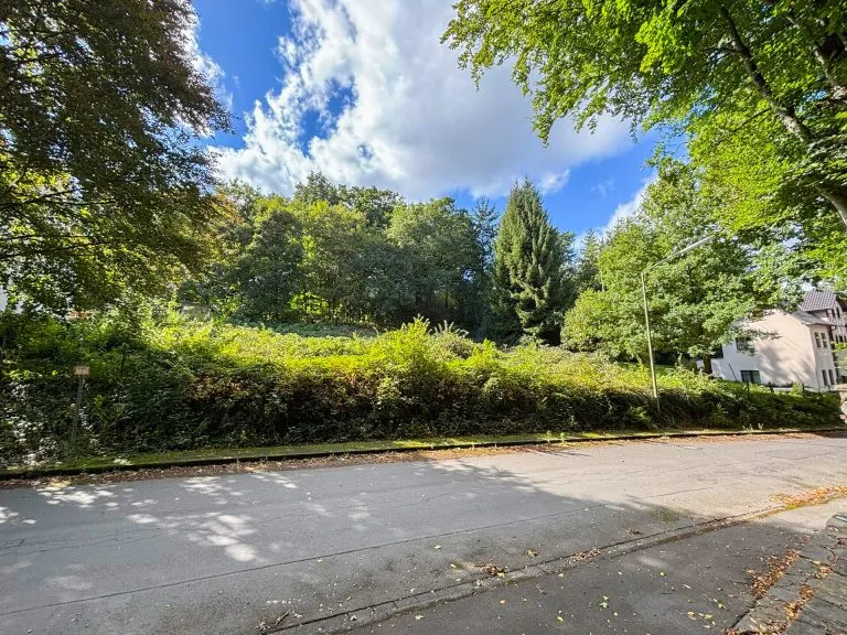 Immobilienangebot - Breitscheidt - Alle - Voll erschlossenes Baugrundstück - Nähe Hamm (Sieg)!
