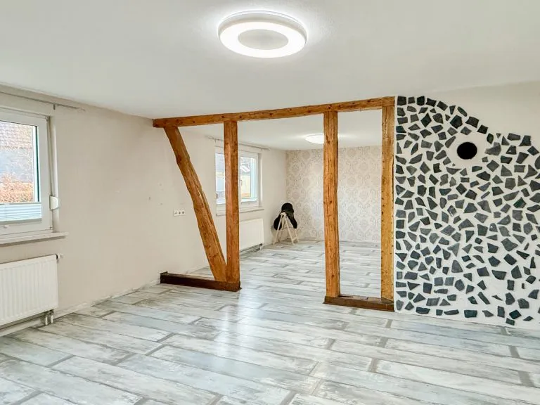 Immobilienangebot - Marzhausen - Alle - Stilvoll renoviert: Großes Bauernhaus mit 2 Pferdeboxen und Ausbaupotenzial für Wohnen & Arbeiten