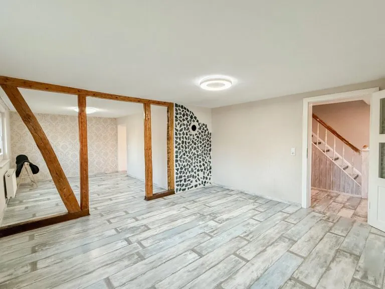 Immobilienangebot - Marzhausen - Alle - Stilvoll renoviert: Großes Bauernhaus mit 2 Pferdeboxen und Ausbaupotenzial für Wohnen & Arbeiten