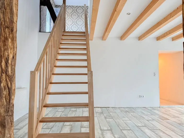 Immobilienangebot - Marzhausen - Alle - Stilvoll renoviert: Großes Bauernhaus mit 2 Pferdeboxen und Ausbaupotenzial für Wohnen & Arbeiten