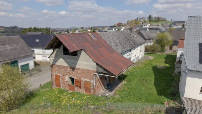Immobilienangebot - Marzhausen - Alle - Stilvoll renoviert: Großes Bauernhaus mit 2 Pferdeboxen und Ausbaupotenzial für Wohnen & Arbeiten